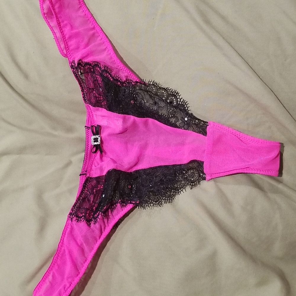 VS thong
